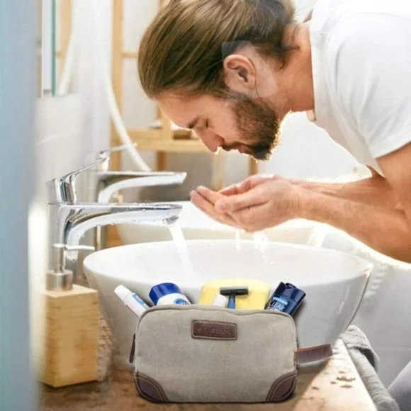 New MEN'S Toiletry Bag, Leather and Canvas Travel Toiletry Bag, Light Gray - Picture 6 of 7